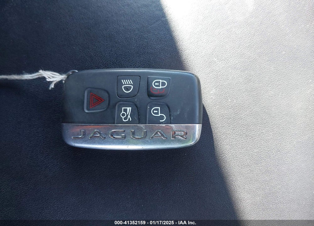 2020 JAGUAR F-TYPE CHECKERED FLAG RWD AUTOMATIC/P300 RWD AUTOMATIC VIN: SAJDD5GX5LCK67435