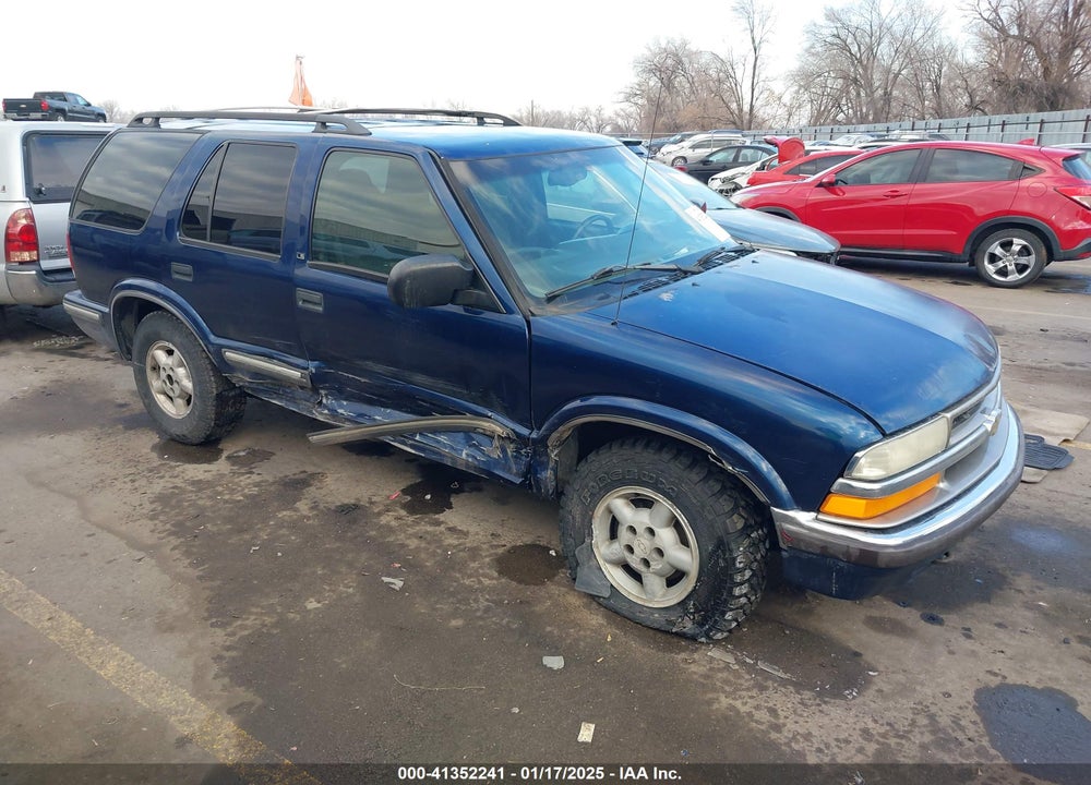 1999 CHEVROLET BLAZER LS VIN: 1GNDT13W0X2223207