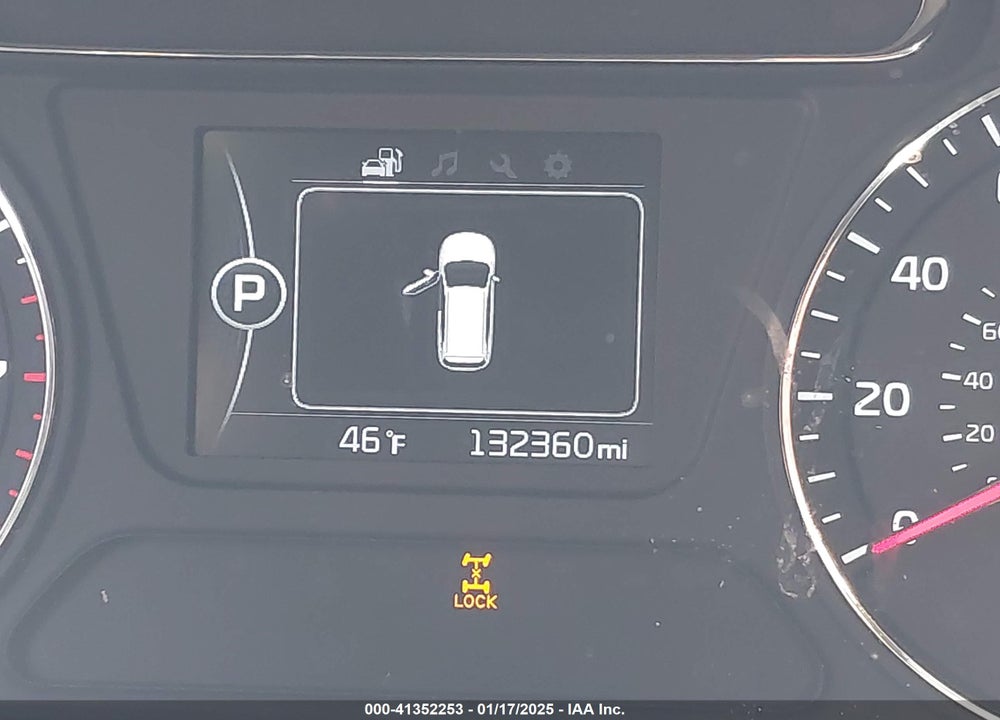 2016 KIA SORENTO 2.4L LX VIN: 5XYPGDA37GG109439