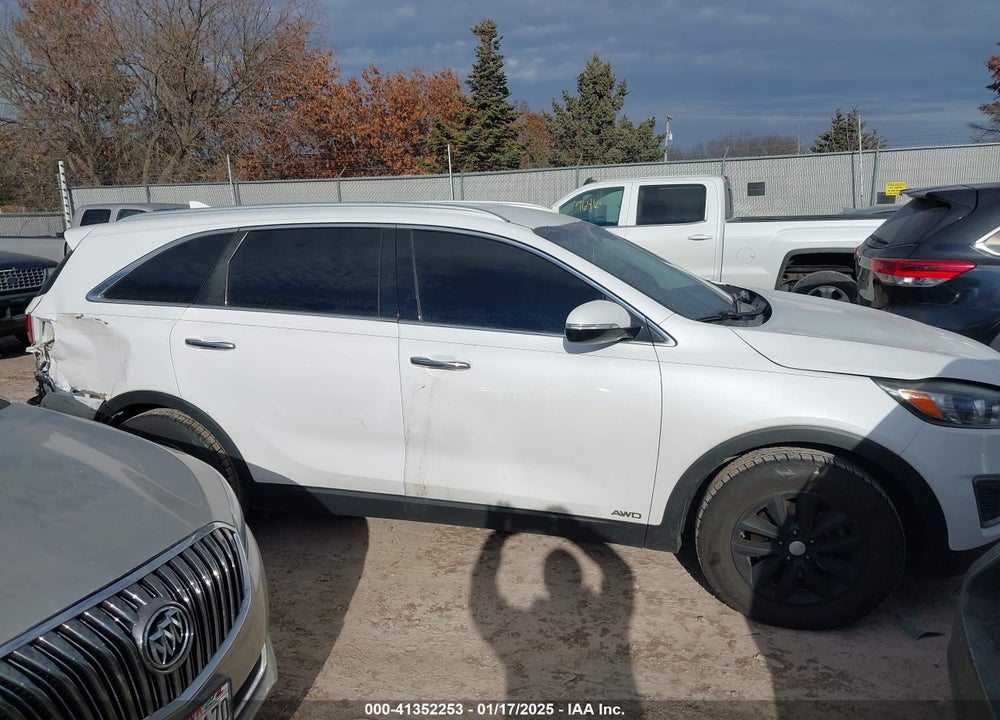 2016 KIA SORENTO 2.4L LX VIN: 5XYPGDA37GG109439