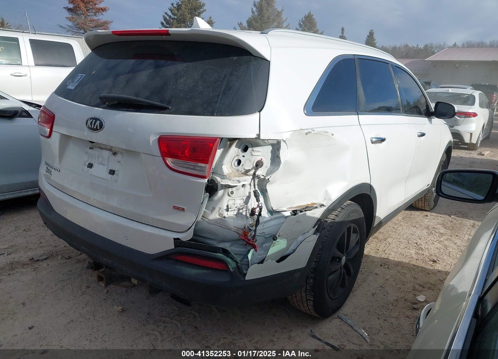 2016 KIA SORENTO 2.4L LX VIN: 5XYPGDA37GG109439