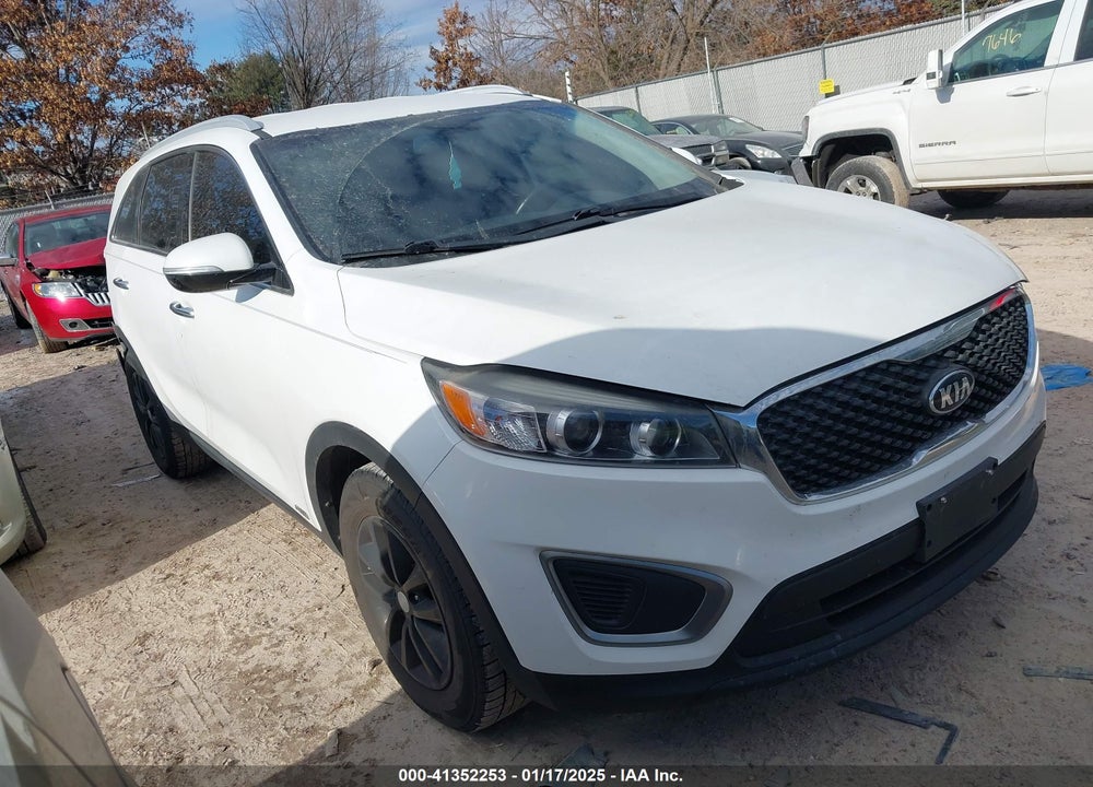 2016 KIA SORENTO 2.4L LX VIN: 5XYPGDA37GG109439