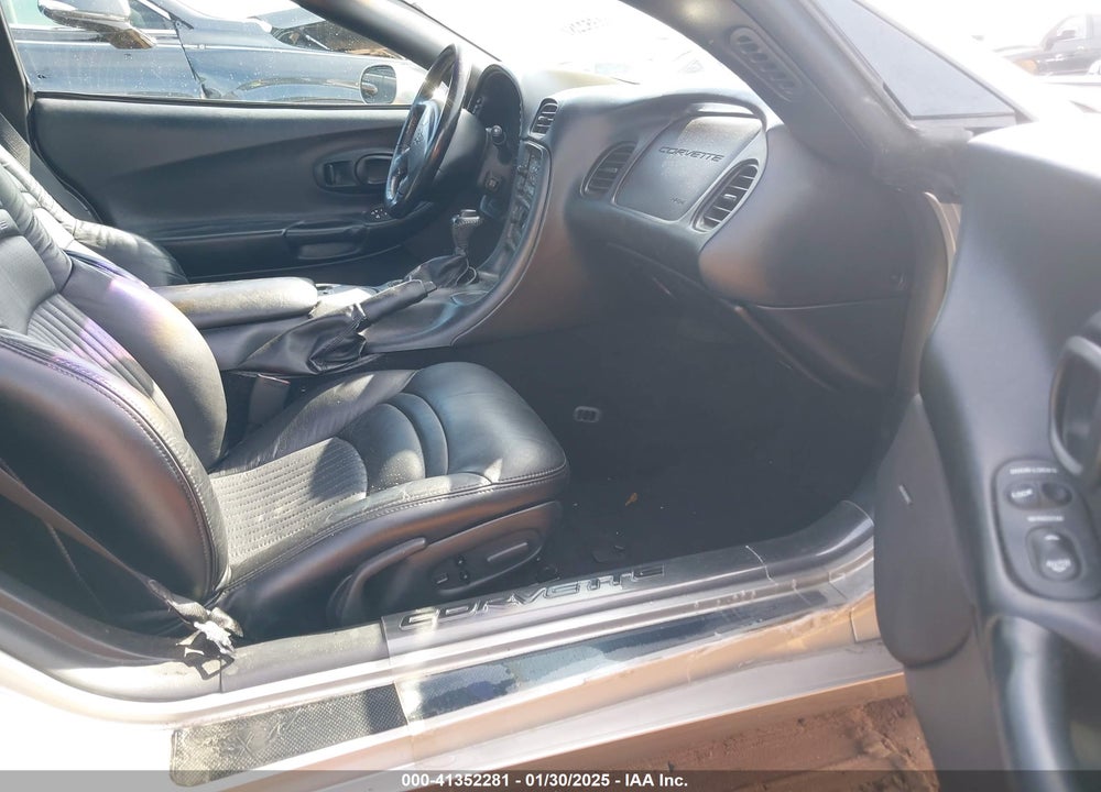 2004 CHEVROLET CORVETTE VIN: 1G1YY22G045110632