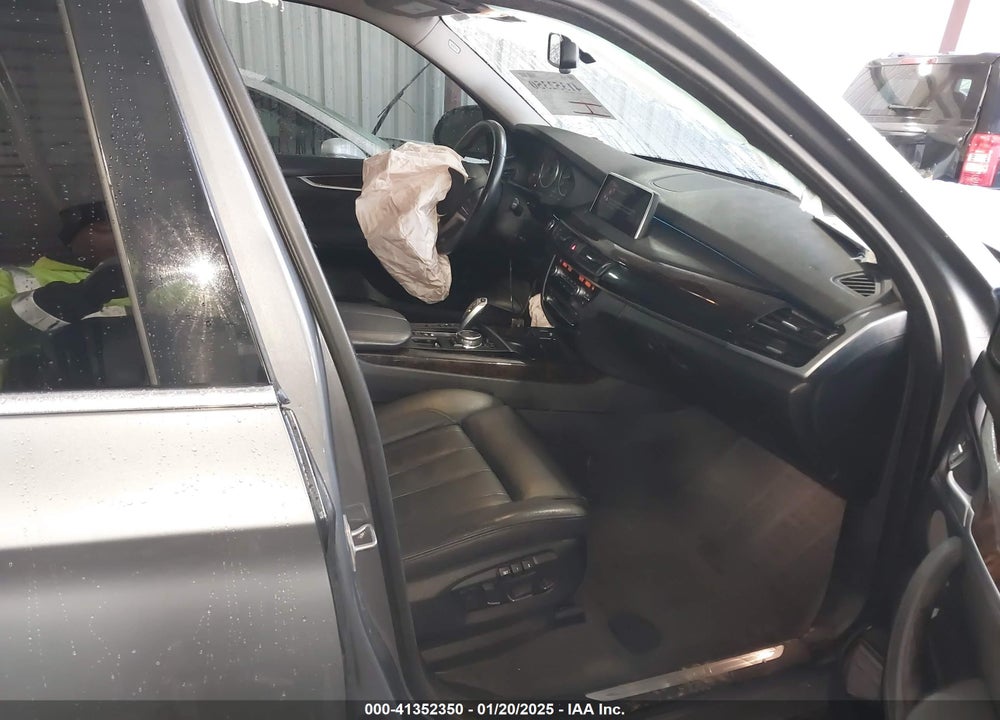 2015 BMW X5 XDRIVE35I VIN: 5UXKR0C56F0K68967