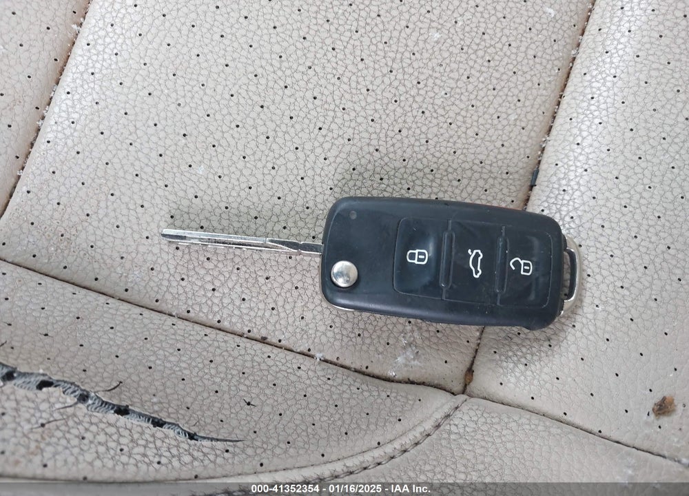 2013 VOLKSWAGEN JETTA SPORTWAGEN 2.0L TDI VIN: 3VWPL7AJ5DM684887