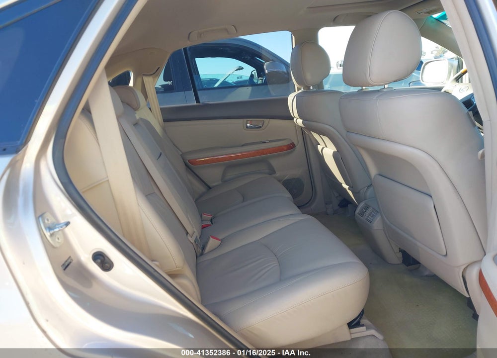2005 LEXUS RX 330 VIN: JTJGA31U550047785