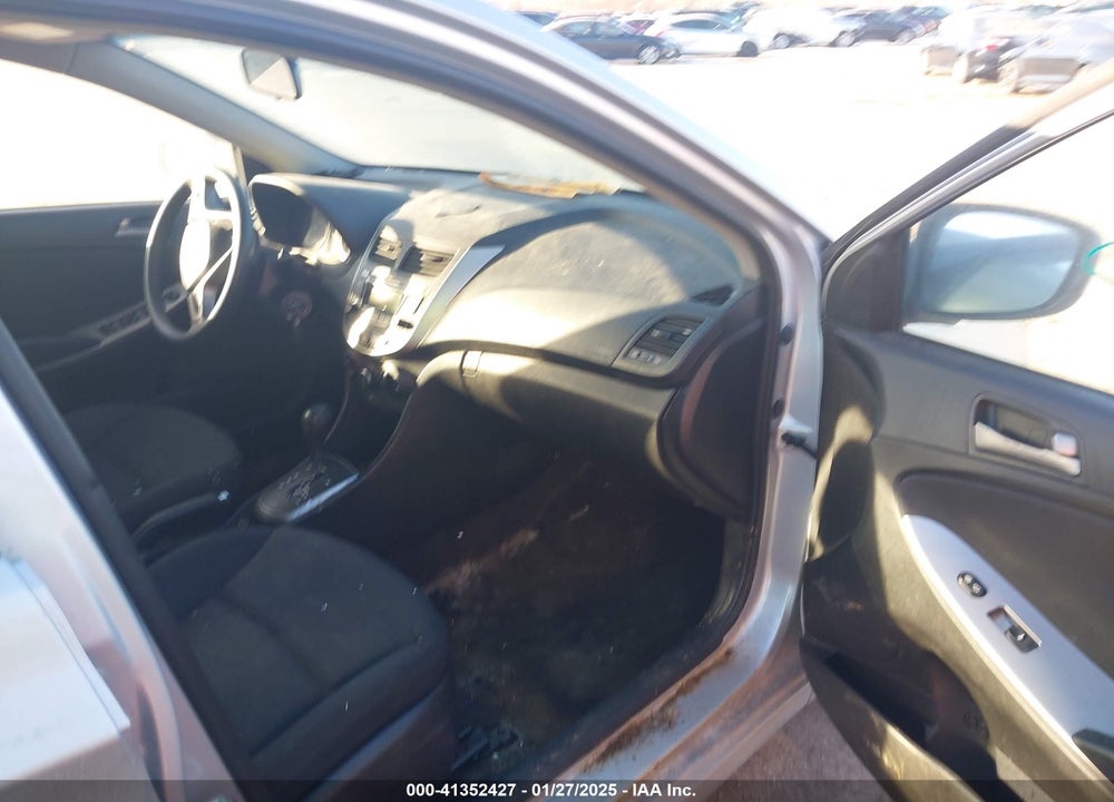 2017 HYUNDAI ACCENT VIN: KMHCT5AE4HU325679