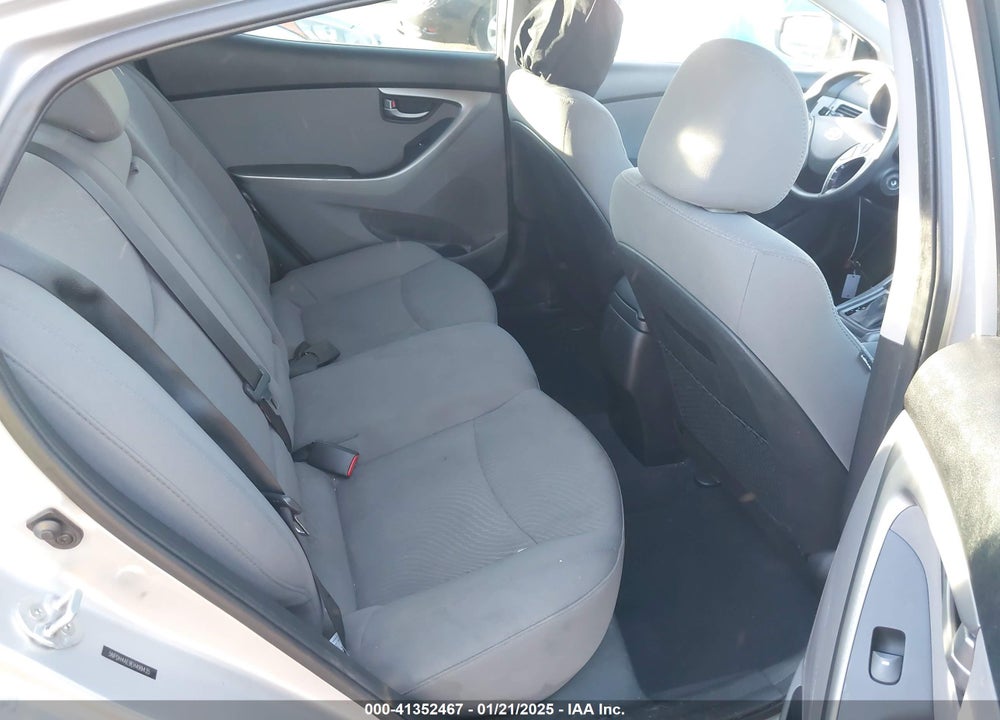 2014 HYUNDAI ELANTRA SE VIN: 5NPDH4AE9EH499435