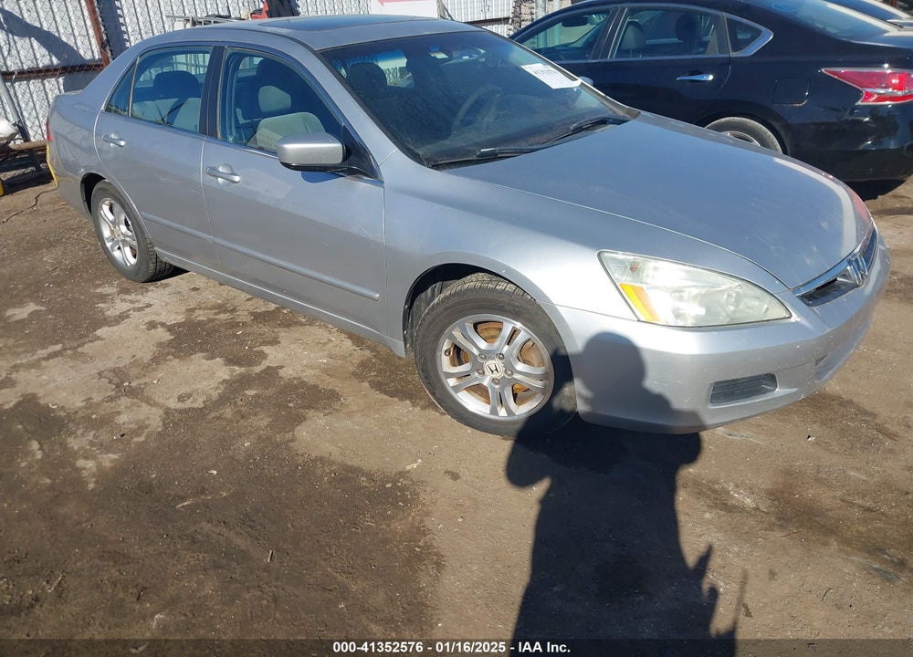 2007 HONDA ACCORD 2.4 EX VIN: 1HGCM567X7A043270