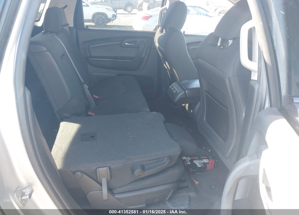2010 CHEVROLET TRAVERSE LT VIN: 1GNLVFED8AS110854