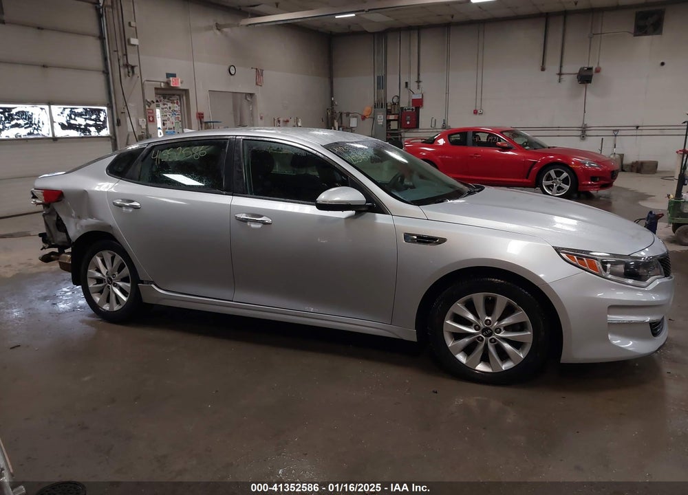 2016 KIA OPTIMA LX VIN: 5XXGT4L38GG065142