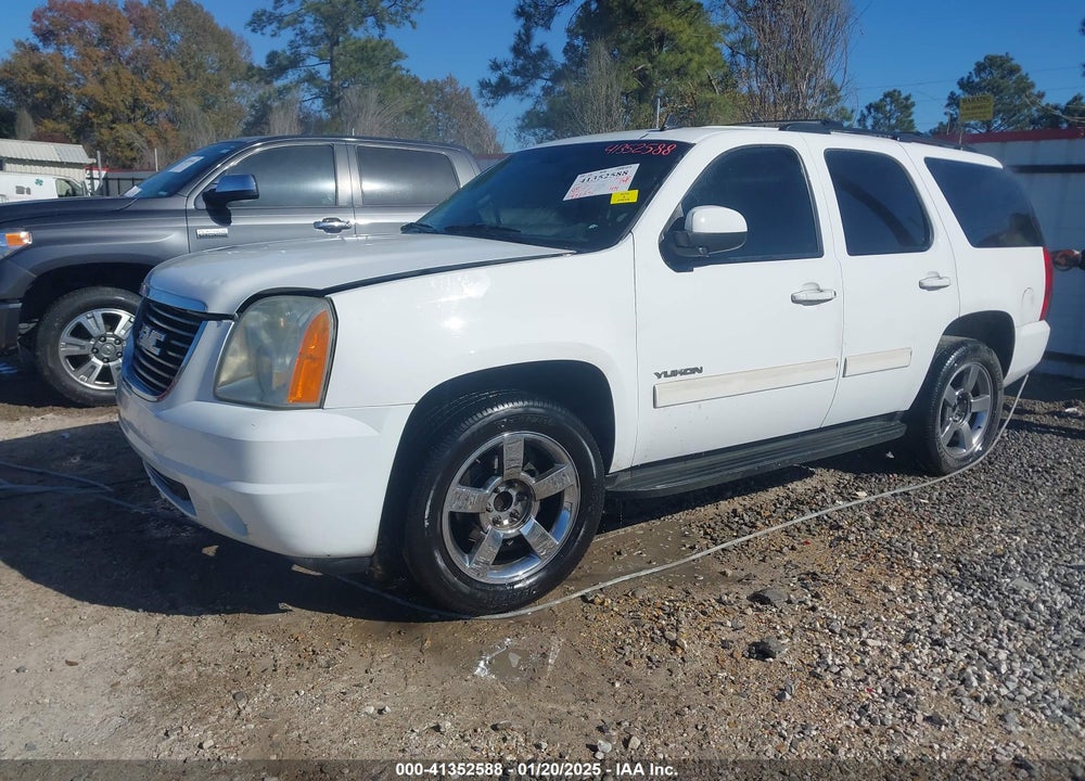 2011 GMC YUKON SLE VIN: 1GKS1AE01BR357646