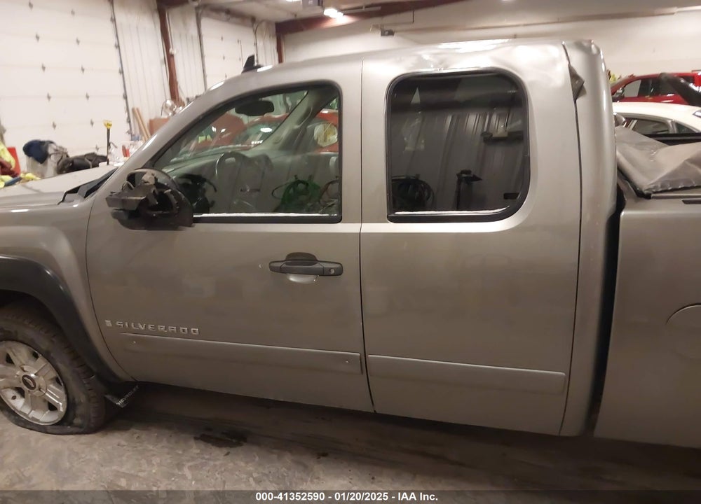 2007 CHEVROLET SILVERADO 1500 LT1 VIN: 2GCEK19J771679944