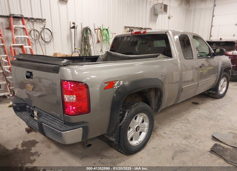 2007 CHEVROLET SILVERADO 1500 LT1 VIN: 2GCEK19J771679944
