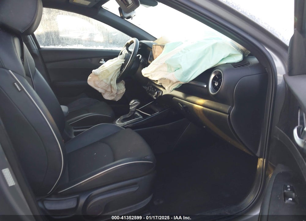 2023 KIA FORTE VIN: 3KPF54AD8PE636378