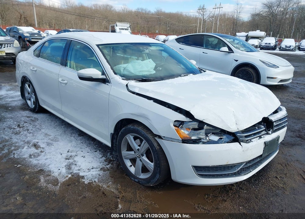 2015 VOLKSWAGEN PASSAT 1.8T SE VIN: 1VWBT7A35FC033520