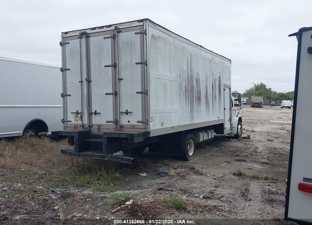 2006 FREIGHTLINER M2 106 MEDIUM DUTY VIN: 1FVACWDC86HW37333