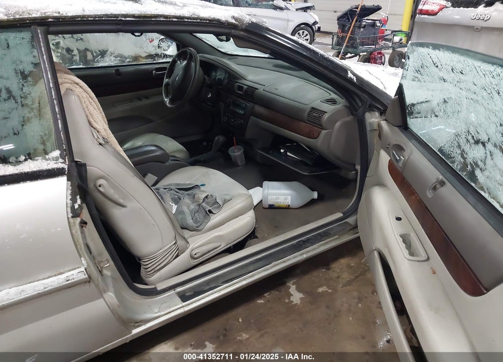 2005 CHRYSLER SEBRING LIMITED VIN: 1C3EL65R85N666478