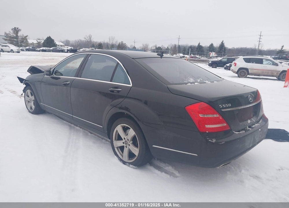 2011 MERCEDES-BENZ S 550 4MATIC VIN: WDDNG8GB7BA372803