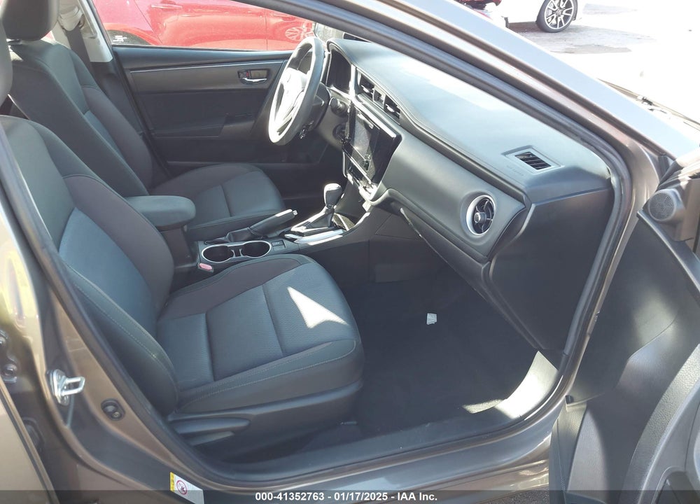 2019 TOYOTA COROLLA LE VIN: 5YFBURHE5KP945987