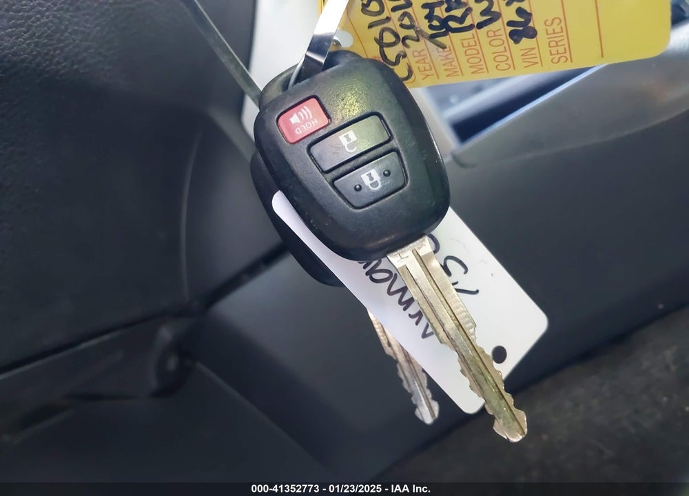 2016 TOYOTA RAV4 VIN: 2T3ZFREV3GW238686