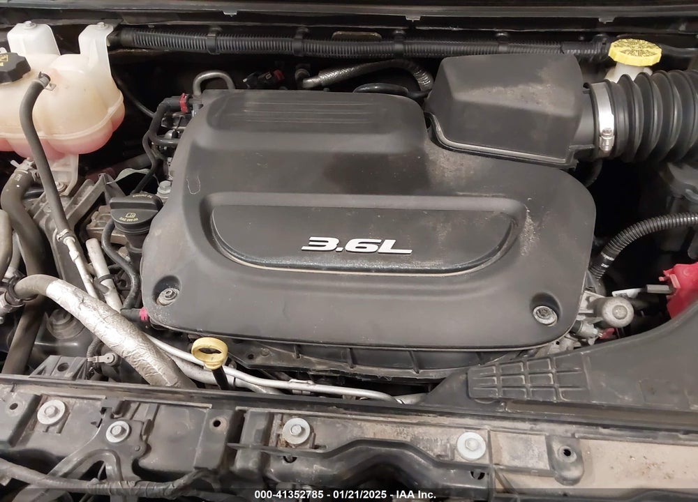 2018 CHRYSLER PACIFICA TOURING L VIN: 2C4RC1BG7JR122778