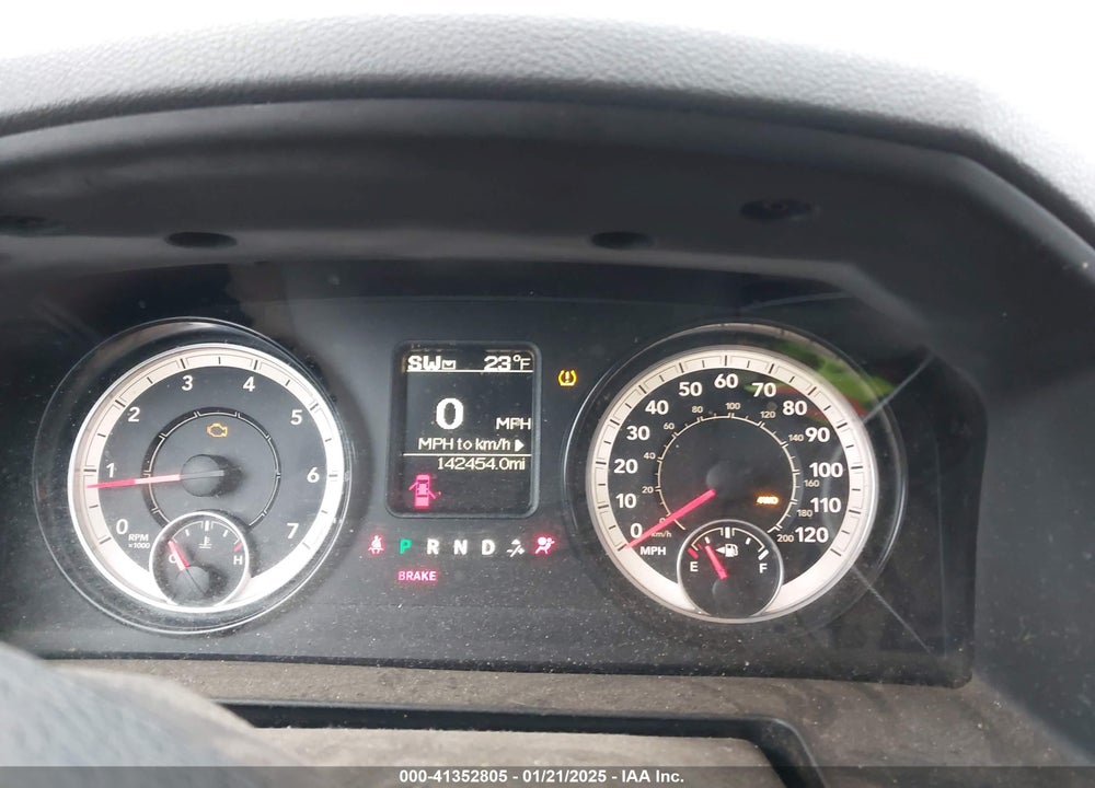 2017 RAM 1500 VIN: 1C6RR7FG7HS540141