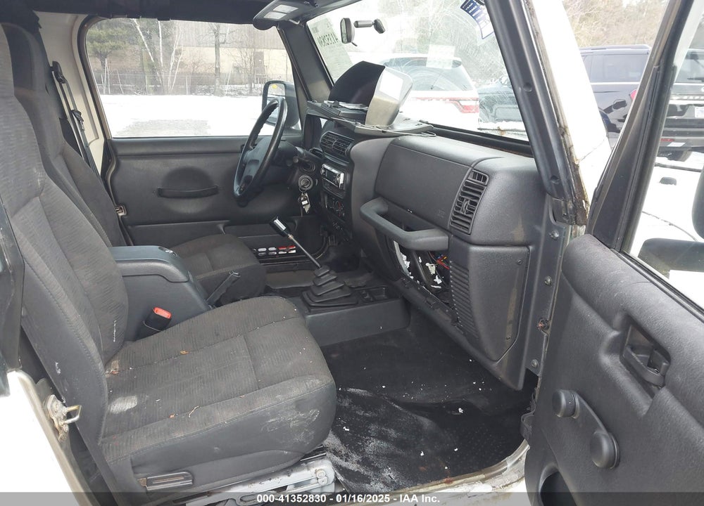 2003 JEEP WRANGLER X VIN: 1J4FA39S83P331363