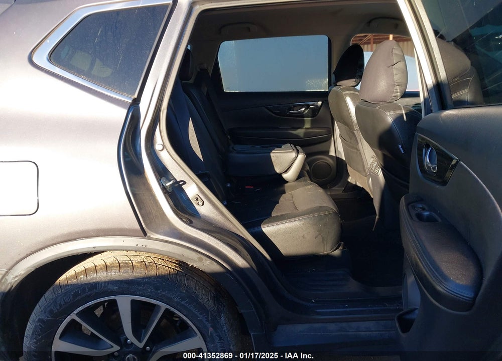 2019 NISSAN ROGUE SL VIN: 5N1AT2MV1KC756852