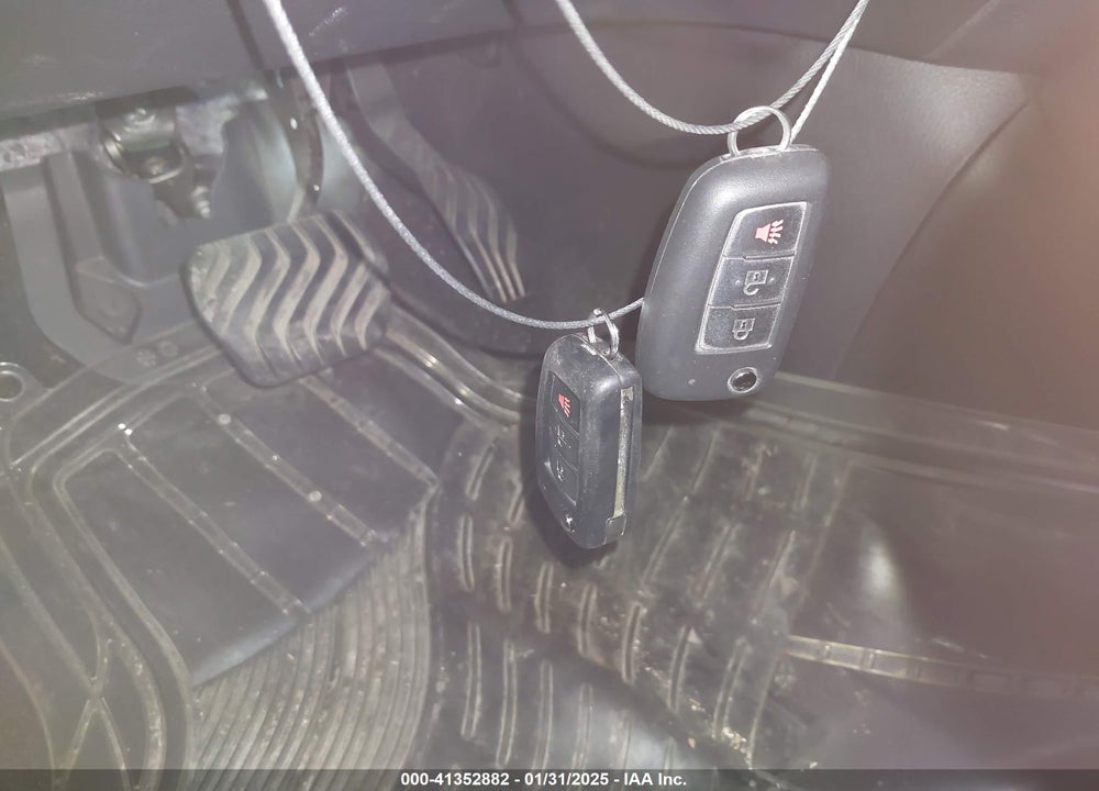 2019 NISSAN ROGUE S VIN: 5N1AT2MT2KC844453