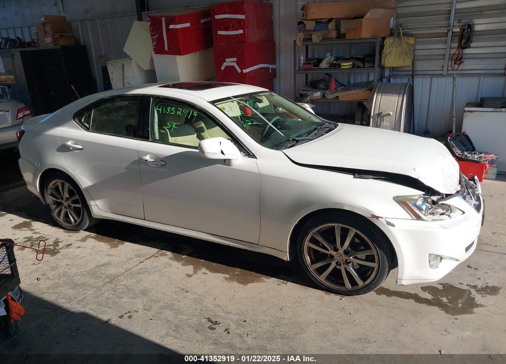 2008 LEXUS IS 250 VIN: JTHBK262X85052448