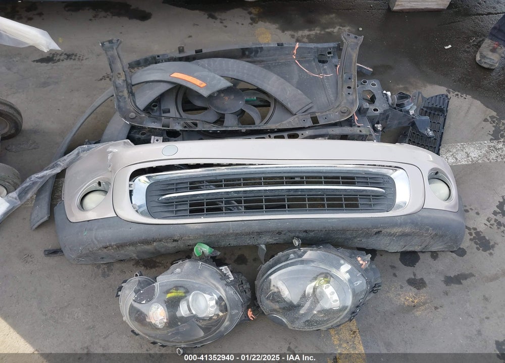 2013 MINI HARDTOP COOPER VIN: WMWSU3C58DT374833