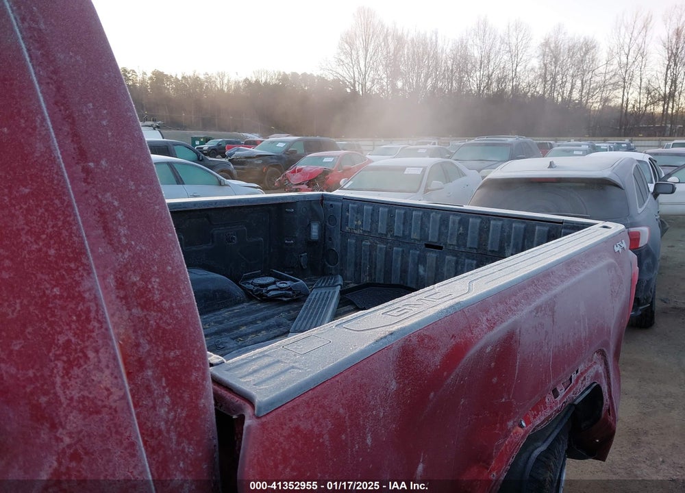 2023 GMC SIERRA 2500HD 4WD  STANDARD BED SLT VIN: 1GT49NEY9PF169301