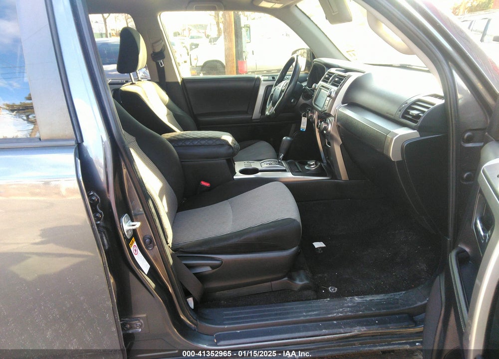 2014 TOYOTA 4RUNNER SR5 VIN: JTEBU5JR2E5167909