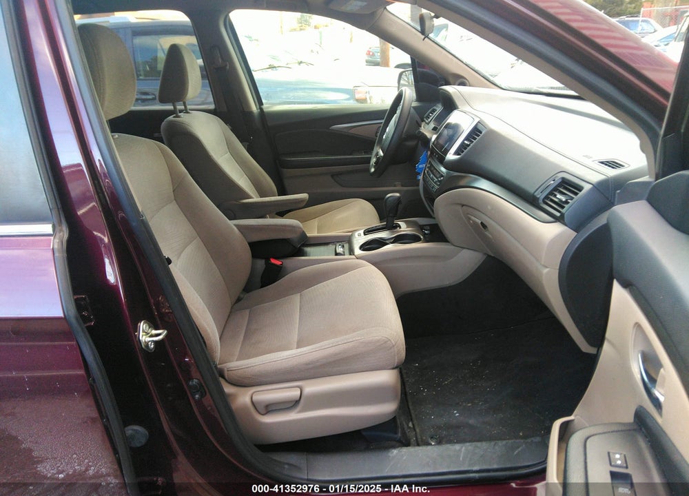 2017 HONDA PILOT EX VIN: 5FNYF5H36HB008193