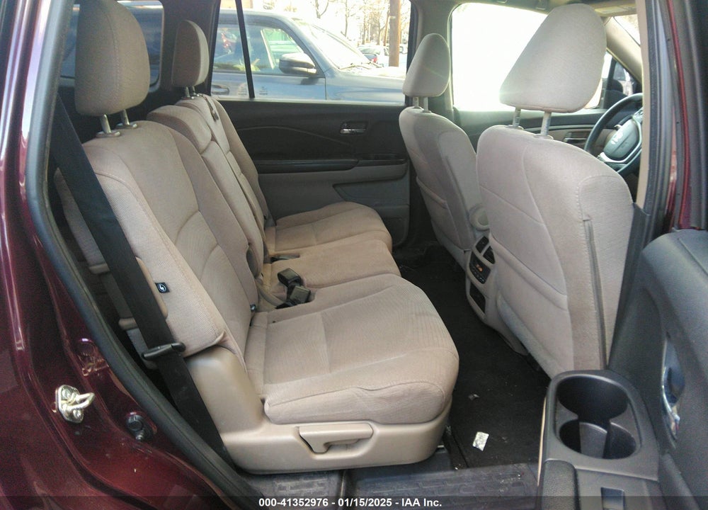 2017 HONDA PILOT EX VIN: 5FNYF5H36HB008193