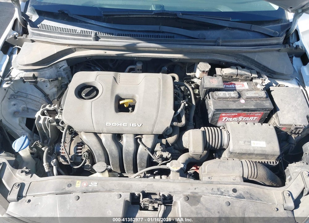 2017 HYUNDAI ELANTRA SE VIN: KMHD74LF5HU084174
