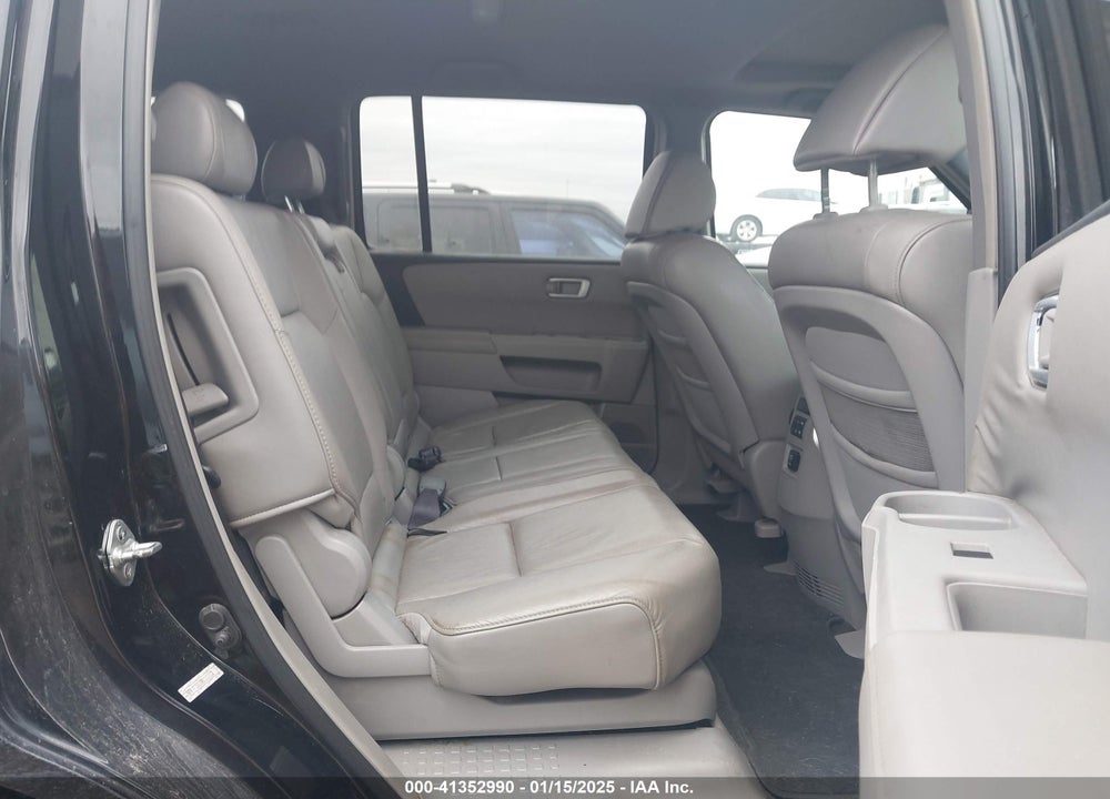 2009 HONDA PILOT EX-L VIN: 5FNYF38559B000822