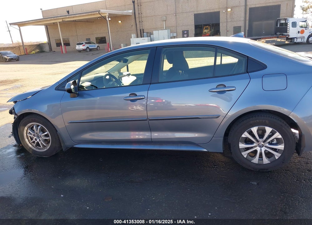 2022 TOYOTA COROLLA VIN: JTDEAMDE2N3002922