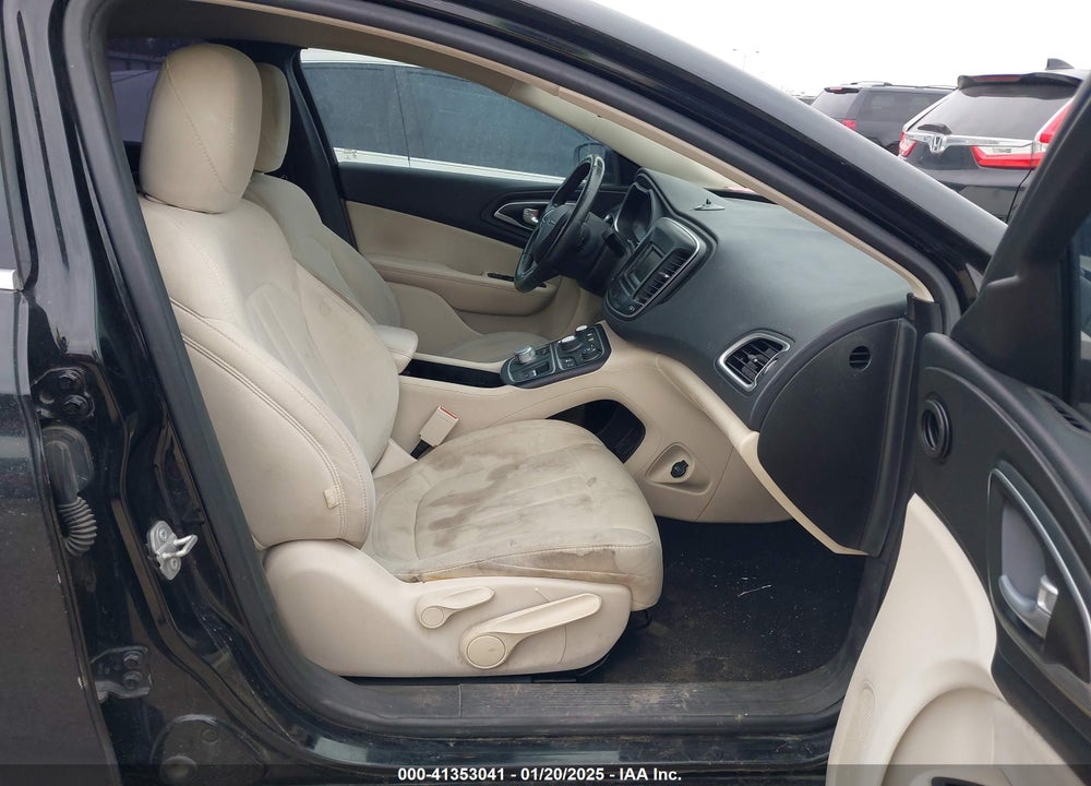2015 CHRYSLER 200 VIN: 1C3CCCAB3FN724061
