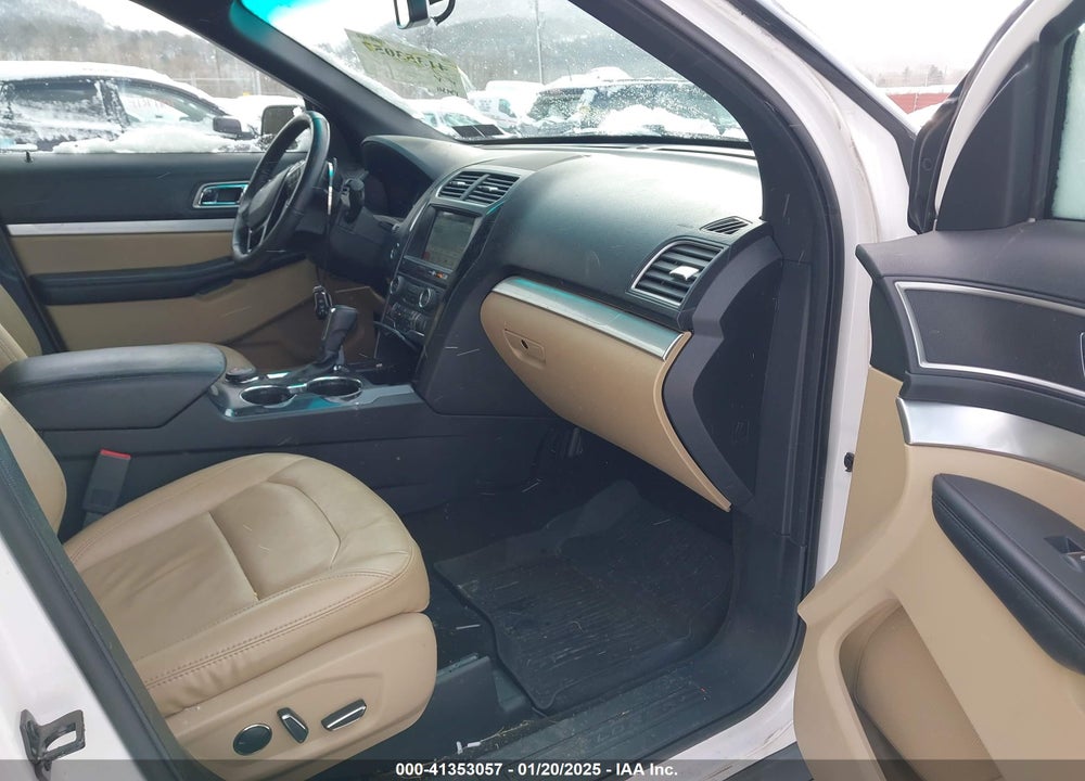 2017 FORD EXPLORER XLT VIN: 1FM5K8D8XHGA65709