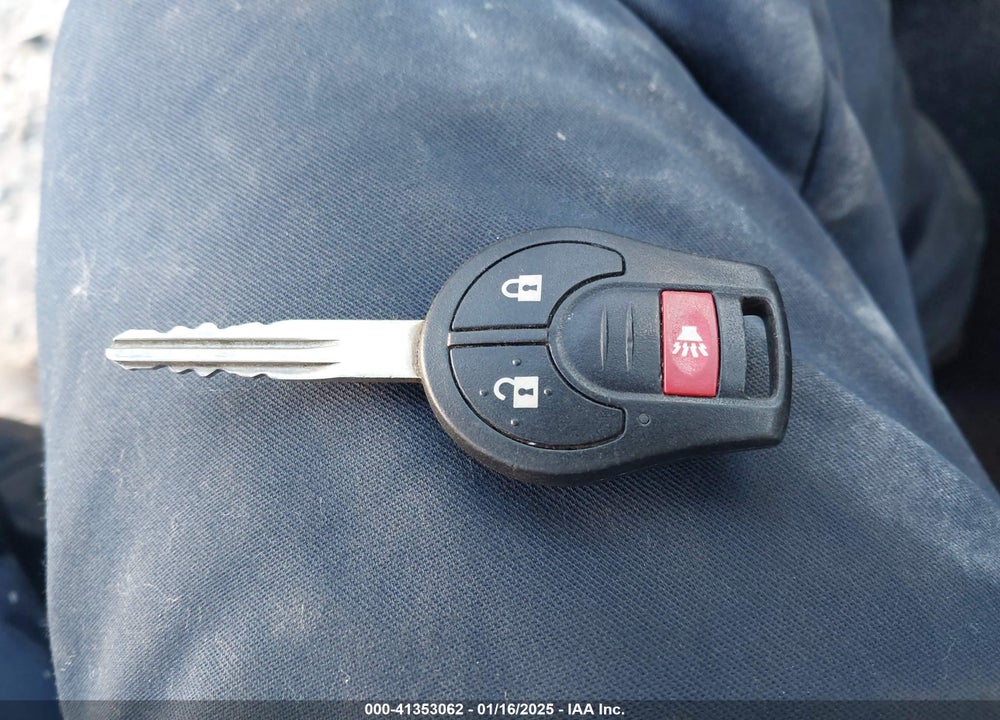2015 NISSAN VERSA NOTE VIN: 3N1CE2CP3FL439193