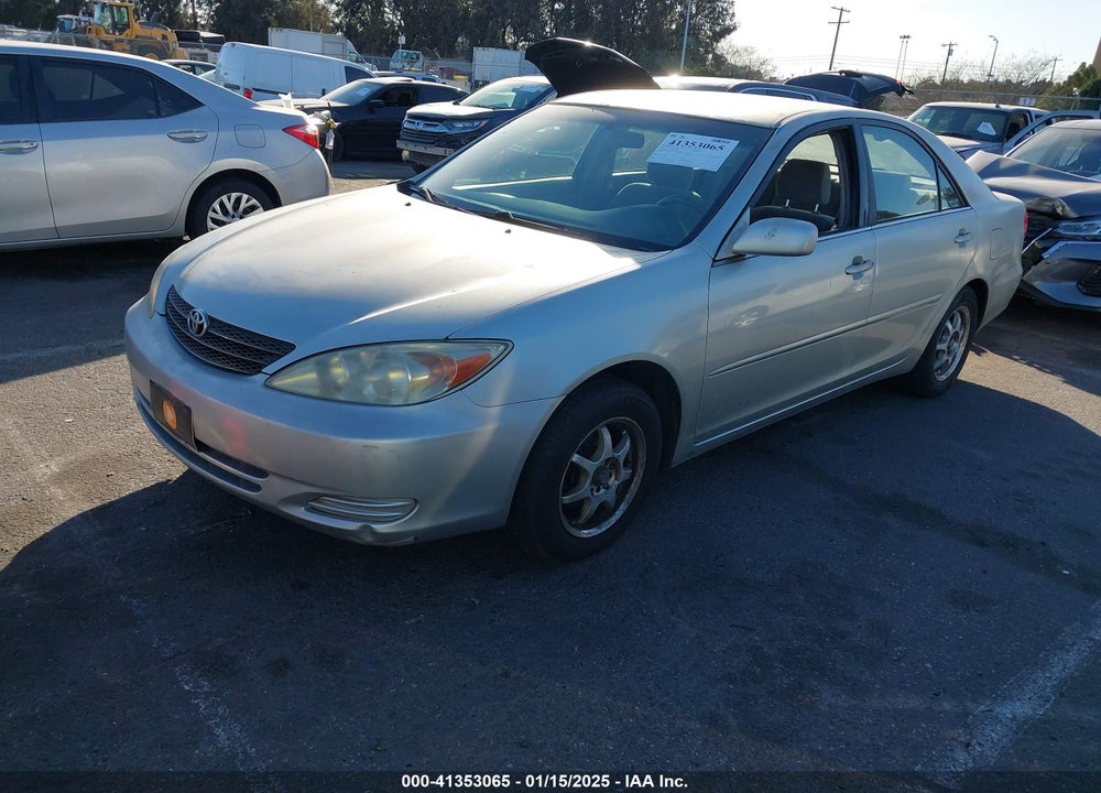 2002 TOYOTA CAMRY LE VIN: JTDBE30K620061577