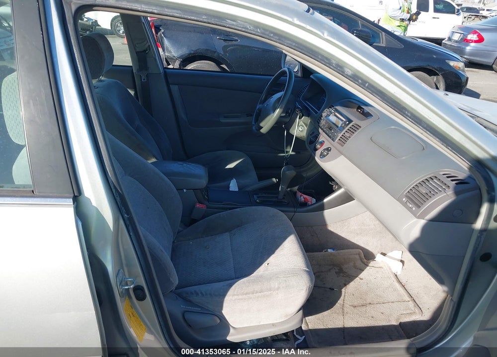 2002 TOYOTA CAMRY LE VIN: JTDBE30K620061577