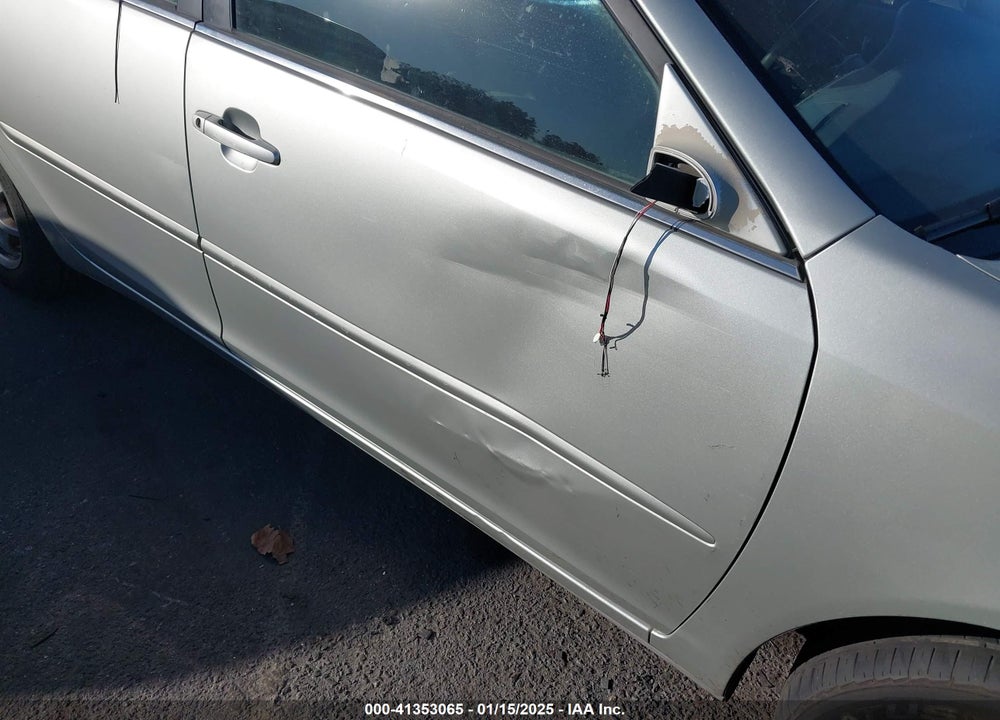 2002 TOYOTA CAMRY LE VIN: JTDBE30K620061577