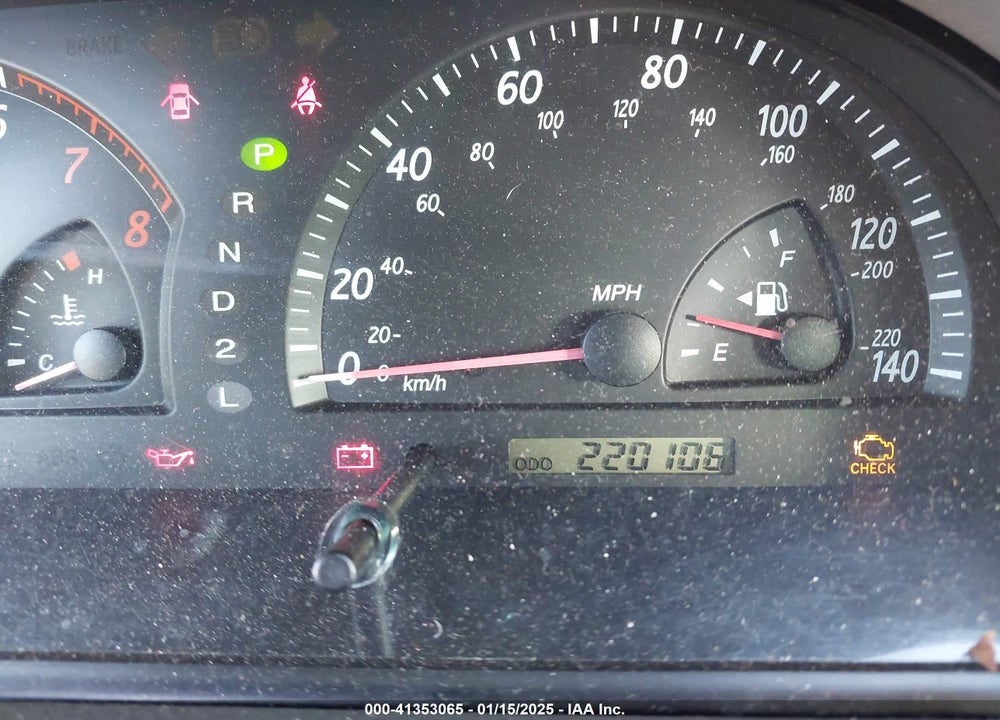 2002 TOYOTA CAMRY LE VIN: JTDBE30K620061577