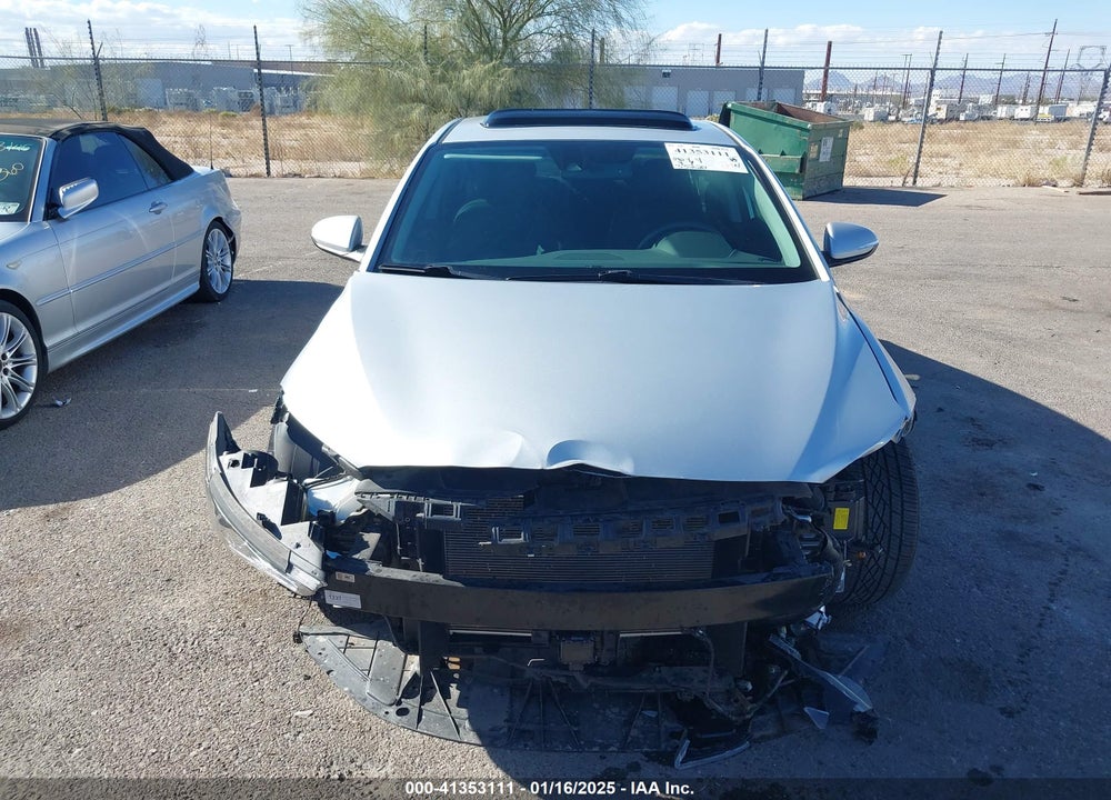 2018 HYUNDAI ELANTRA LIMITED VIN: 5NPD84LF8JH272091
