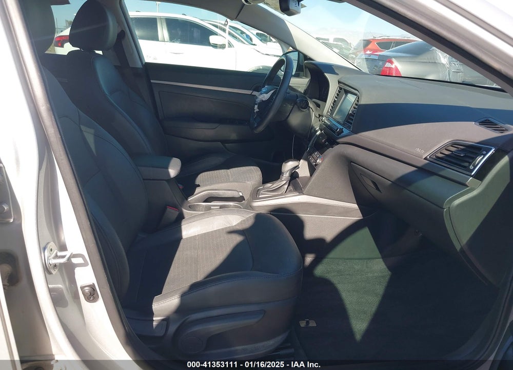 2018 HYUNDAI ELANTRA LIMITED VIN: 5NPD84LF8JH272091