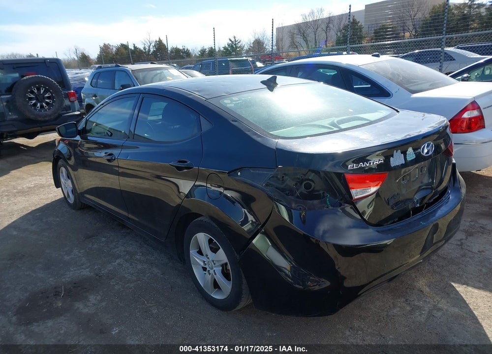 2013 HYUNDAI ELANTRA VIN: KMHDH4AE1DU853321