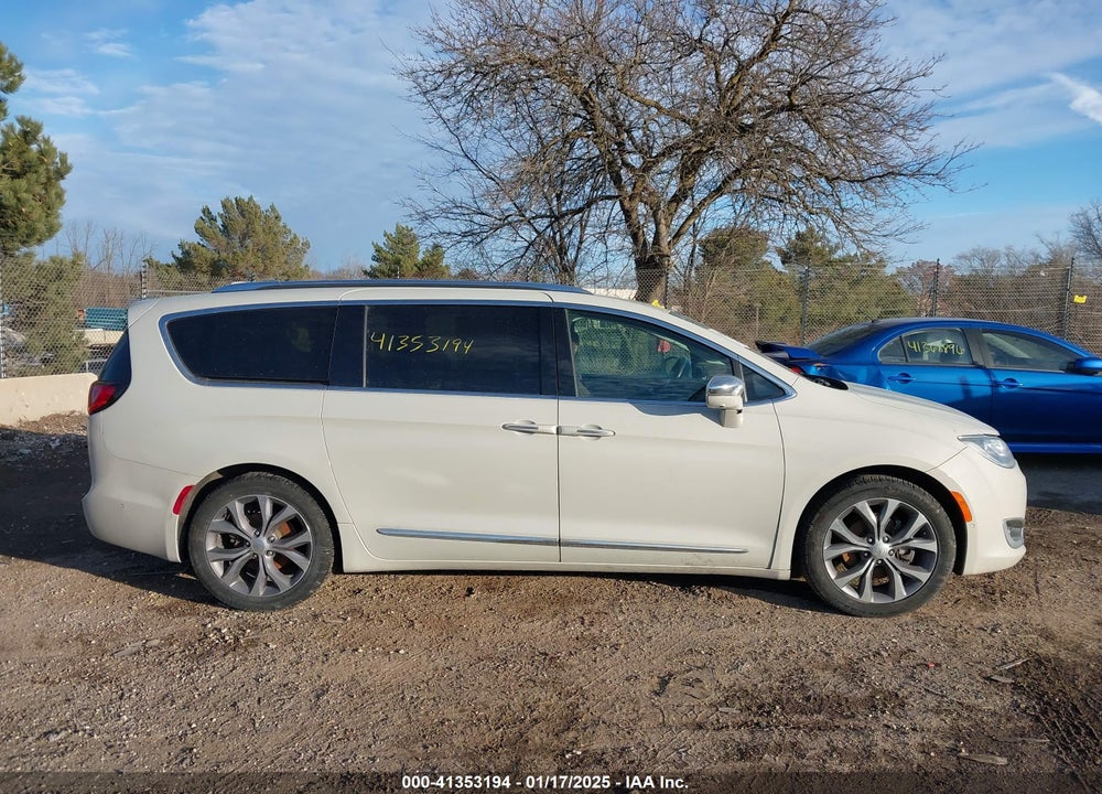 2019 CHRYSLER PACIFICA LIMITED VIN: 2C4RC1GGXKR629765